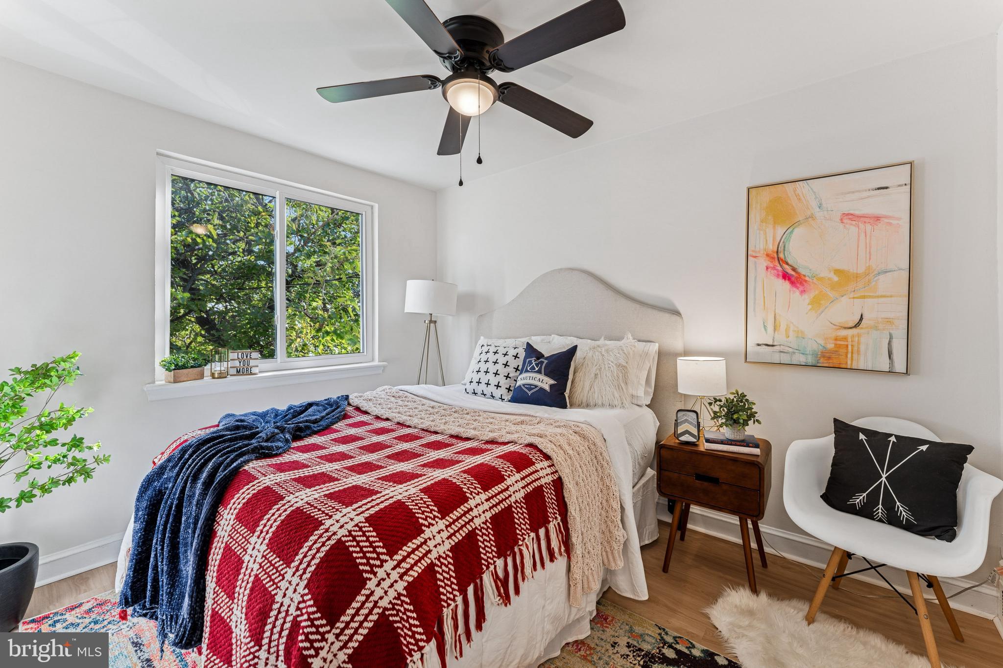 Alexandria, Virginia, 22305, United States, 2 Bedrooms Bedrooms, ,2 BathroomsBathrooms,Residential,For Sale,1974640