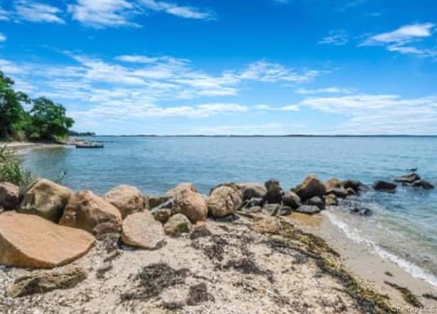Orient, New York, 11957, United States, 4 Bedrooms Bedrooms, ,2 BathroomsBathrooms,Residential,For Sale,1983475