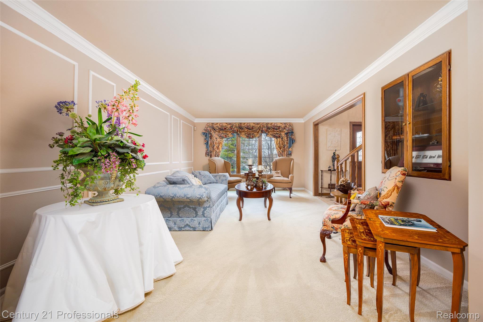 Rochester, Michigan, 48306, United States, 4 Bedrooms Bedrooms, ,3 BathroomsBathrooms,Residential,For Sale,1980039