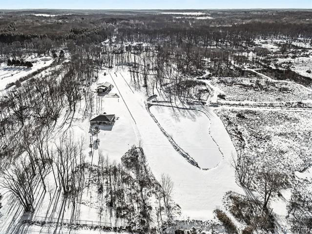 Iosco Twp, Michigan, 48843, United States, 4 Bedrooms Bedrooms, ,4 BathroomsBathrooms,Residential,For Sale,1980571