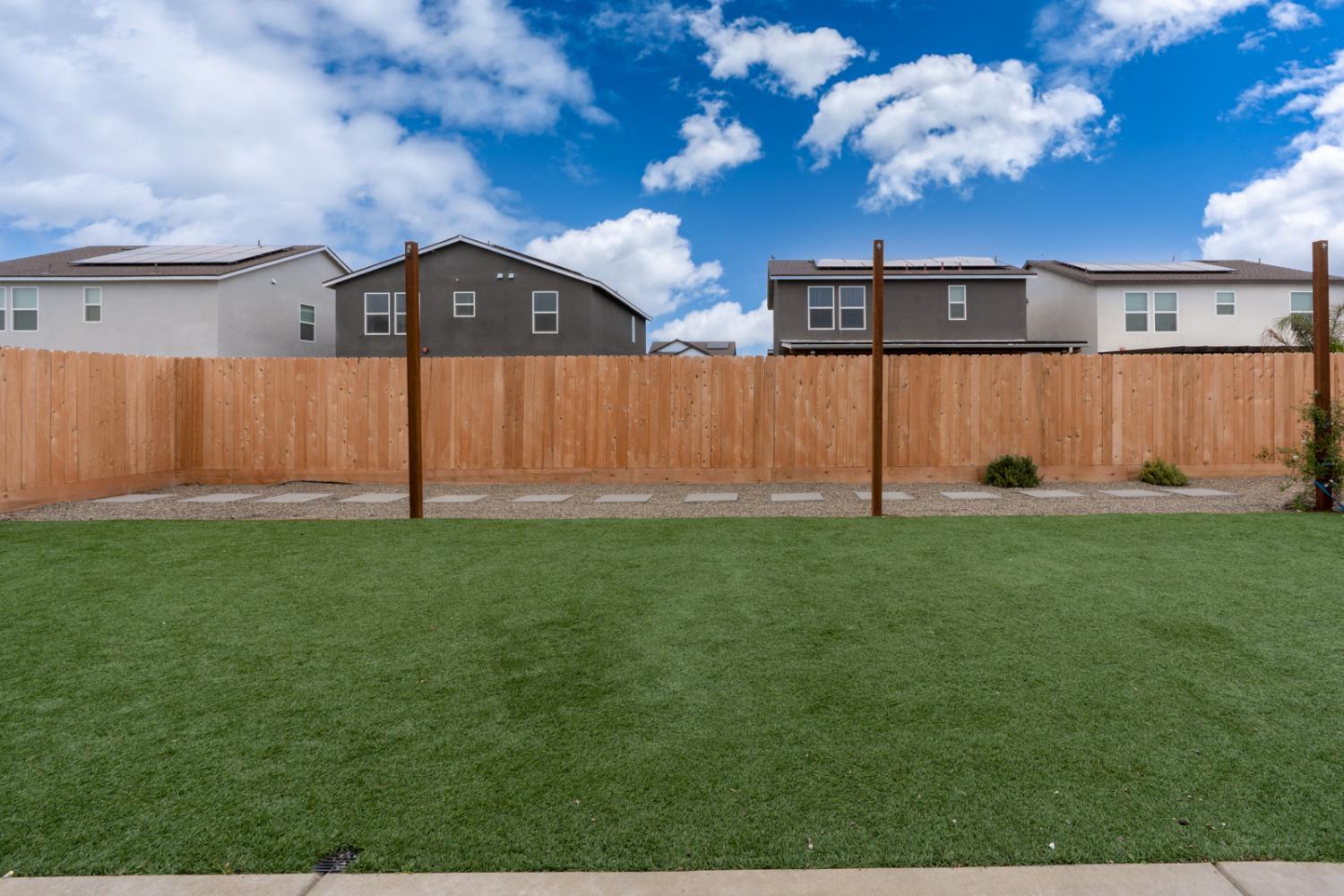 Los Banos, California, 93635, United States, 4 Bedrooms Bedrooms, ,2 BathroomsBathrooms,Residential,For Sale,2005631