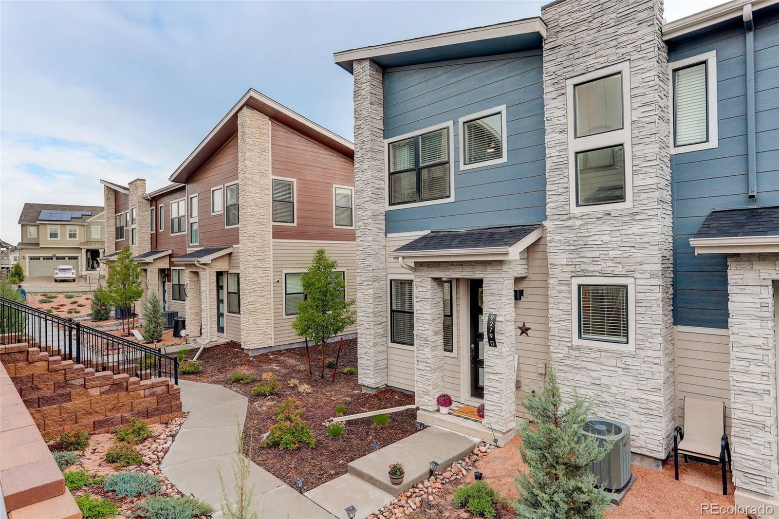 Littleton, Colorado, 80125, United States, 3 Bedrooms Bedrooms, ,3 BathroomsBathrooms,Residential,For Sale,1805241