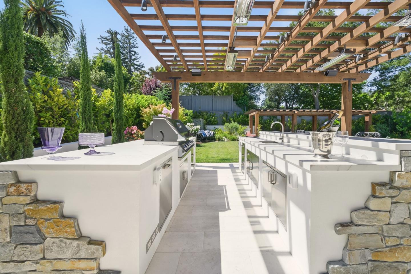 San Mateo, California, 94402, United States, 4 Bedrooms Bedrooms, ,6 BathroomsBathrooms,Residential,For Sale,1836989
