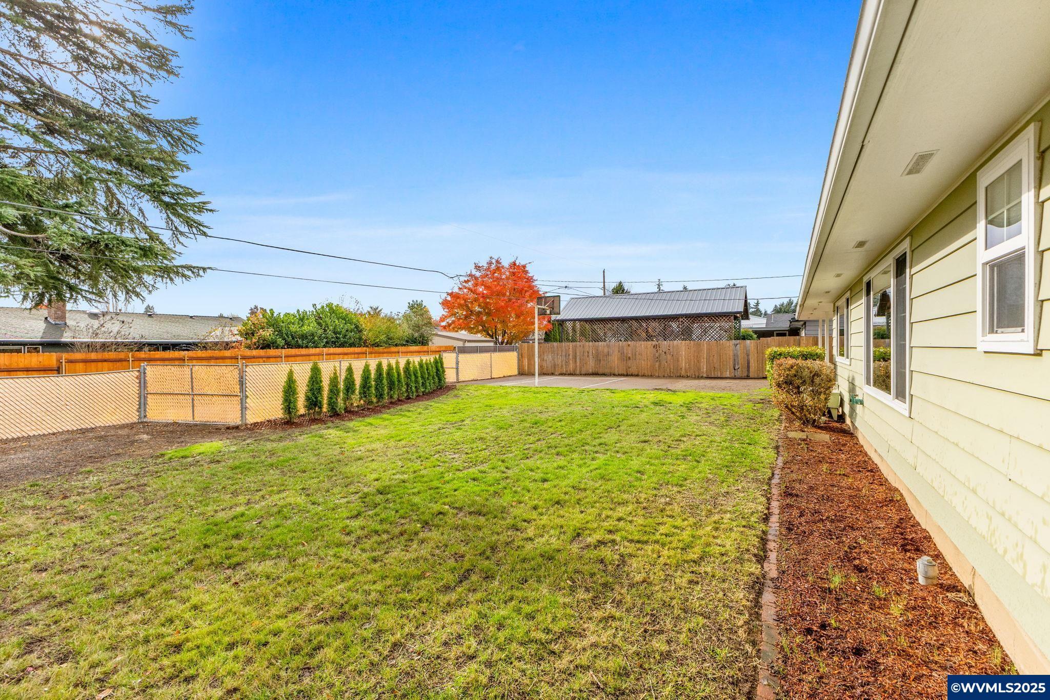 Keizer, Oregon, 97303, United States, 3 Bedrooms Bedrooms, ,2 BathroomsBathrooms,Residential,For Sale,1989311