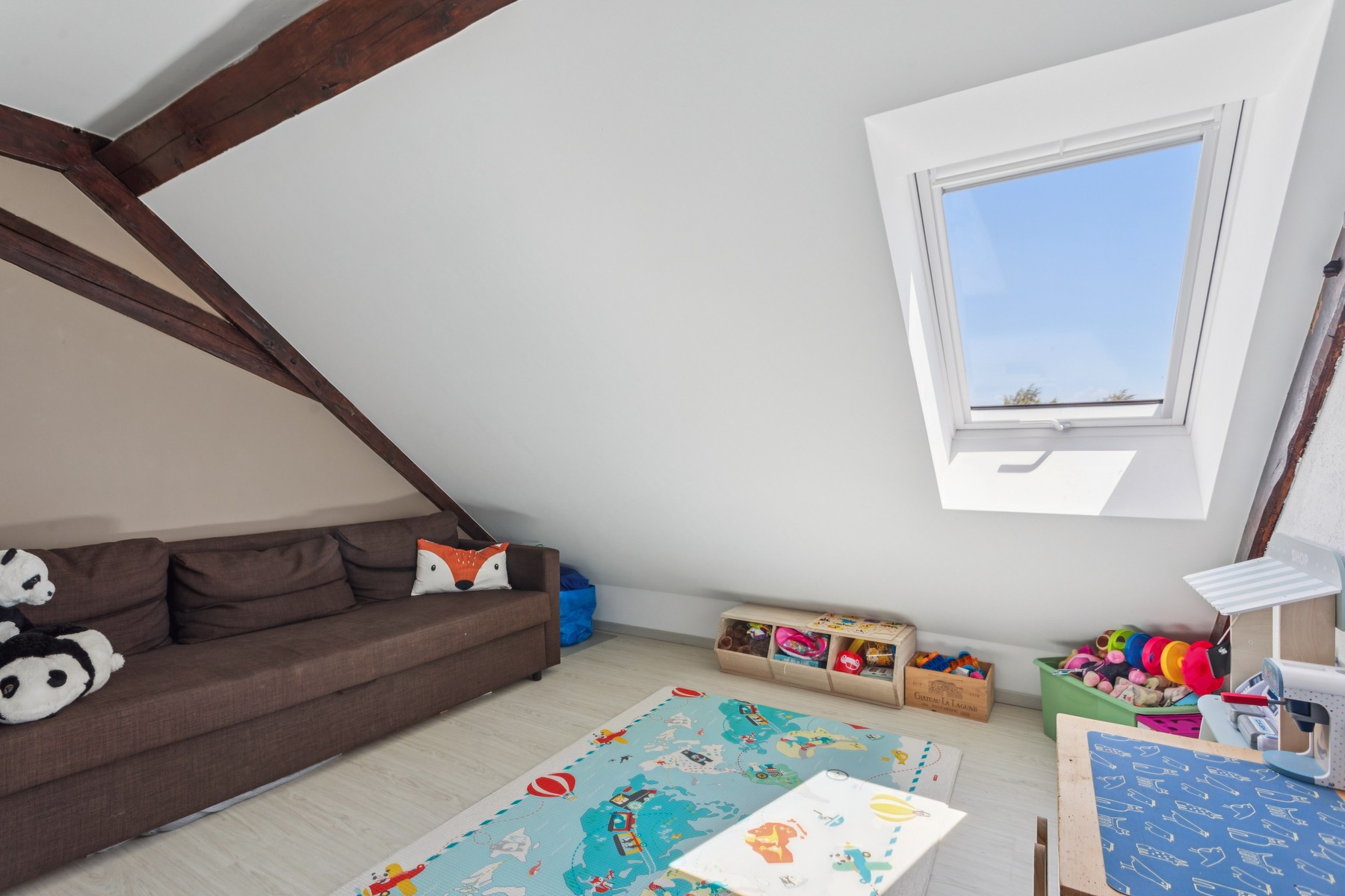  Spacious rooms that inspire, charming character, a home ready to move into - 物件實景