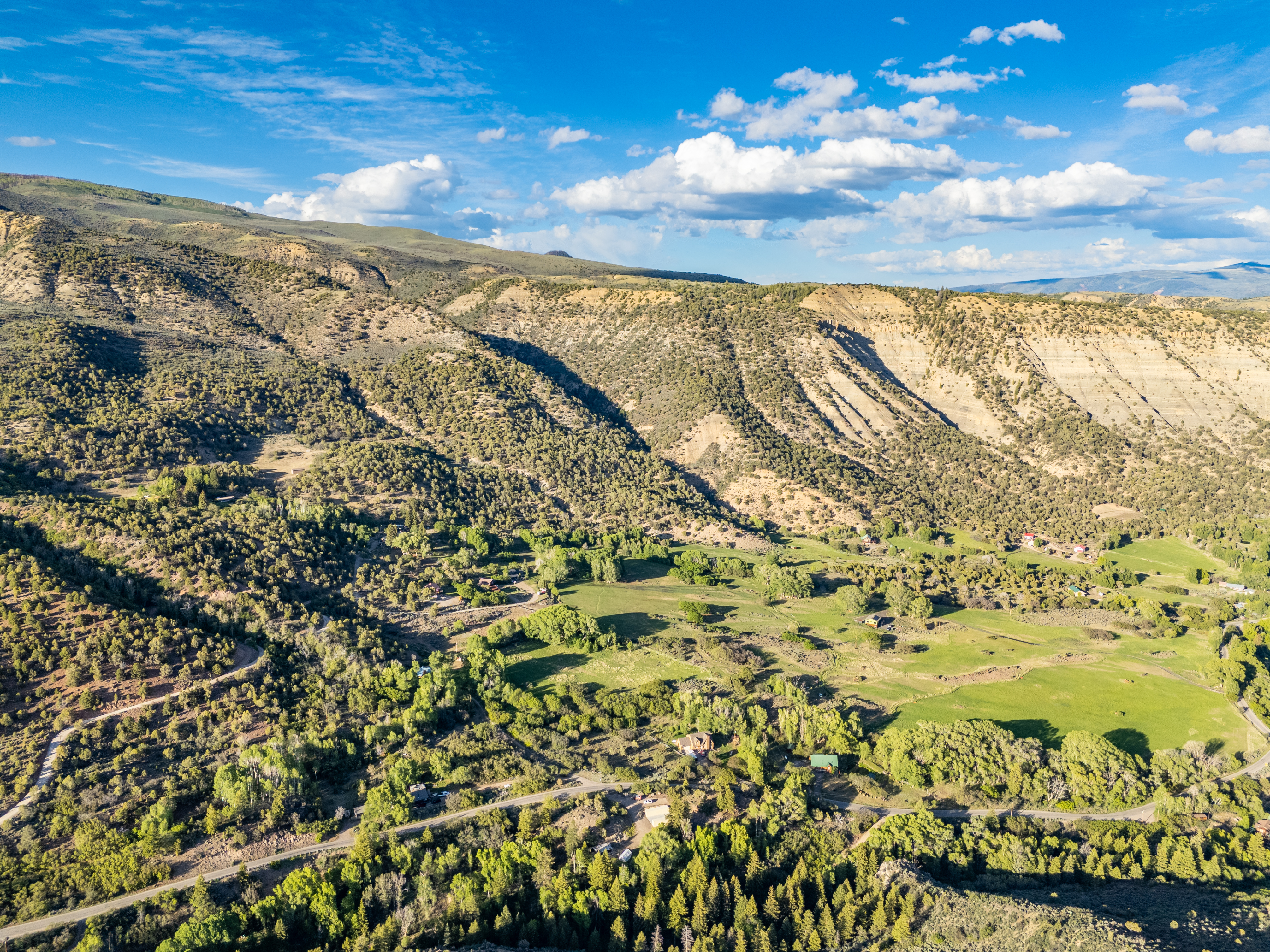  37 Acre Ranch with Water Rights and Panoramic Views - 物件實景