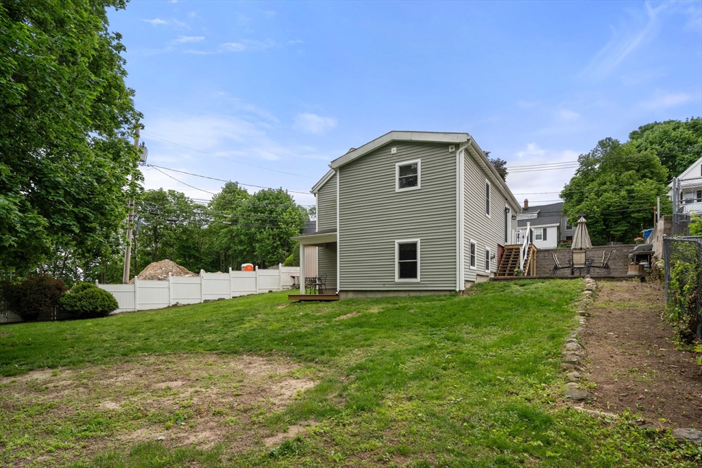 Wakefield, Massachusetts, 01880, United States, 5 Bedrooms Bedrooms, ,3 BathroomsBathrooms,Residential,For Sale,1837062