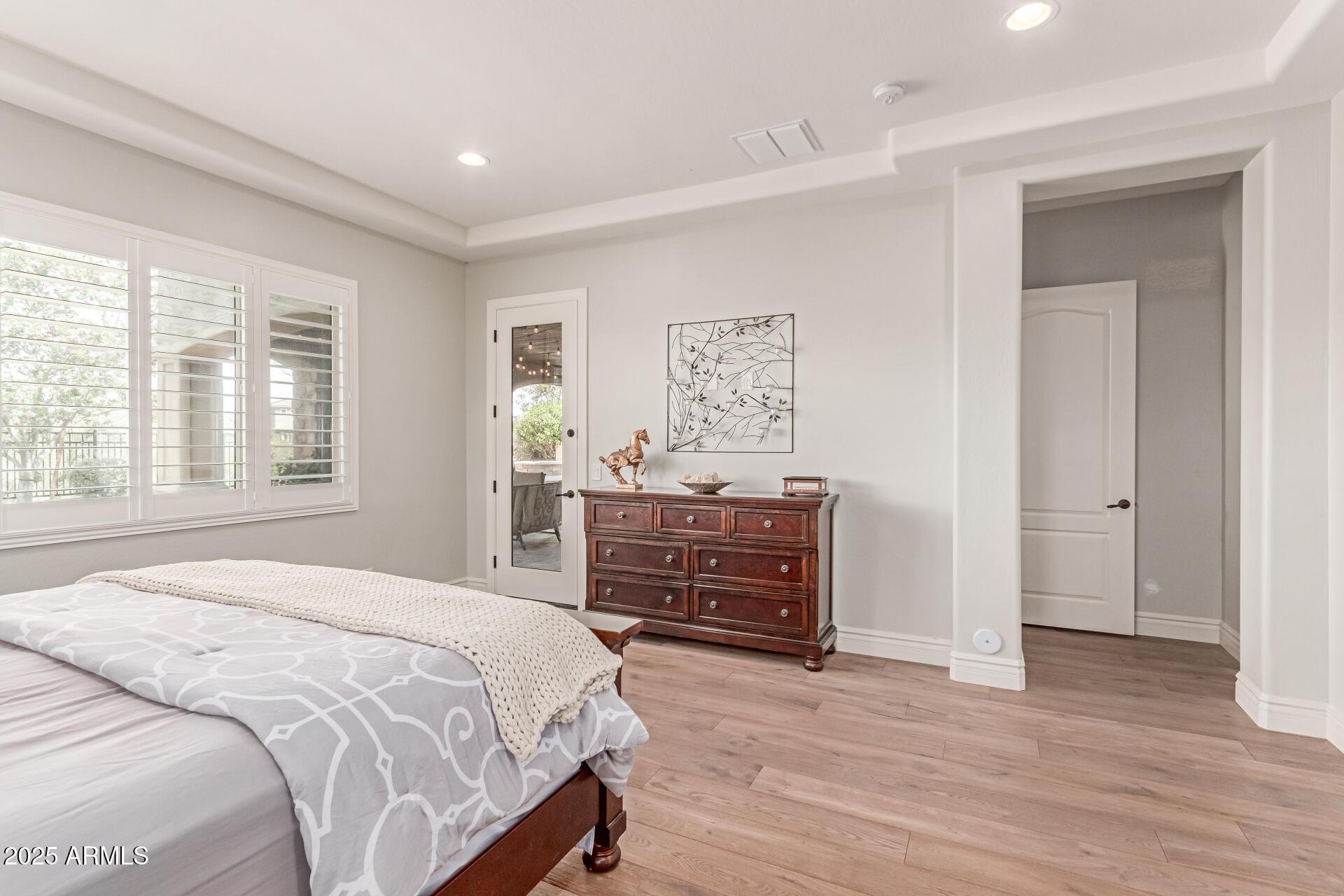 Phoenix, Arizona, 85050, United States, 5 Bedrooms Bedrooms, ,4 BathroomsBathrooms,Residential,For Sale,1980478