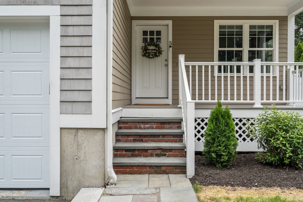 Natick, Massachusetts, 01760, United States, 3 Bedrooms Bedrooms, ,3 BathroomsBathrooms,Residential,For Sale,1941867