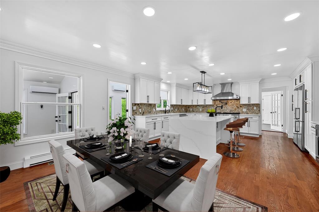 Warwick, New York, 10990, United States, 5 Bedrooms Bedrooms, ,4 BathroomsBathrooms,Residential,For Sale,1981547