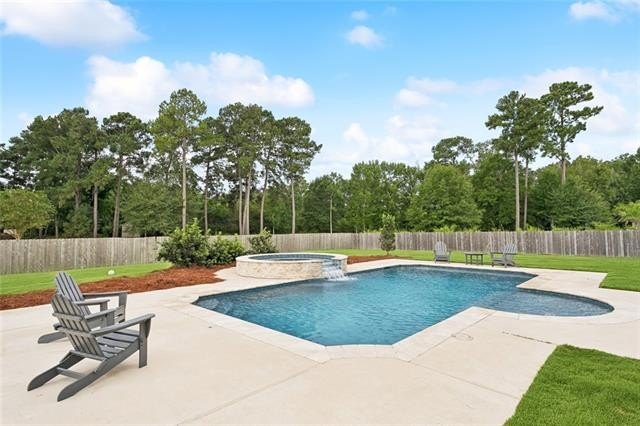 Madisonville, Louisiana, 70447, United States, 4 Bedrooms Bedrooms, ,6 BathroomsBathrooms,Residential,For Sale,1921490