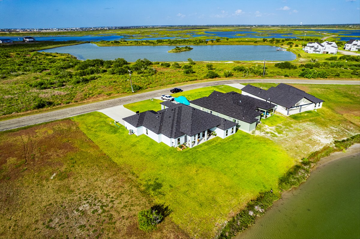 Rockport, Texas, 78382, United States, 5 Bedrooms Bedrooms, ,4 BathroomsBathrooms,Residential,For Sale,1906420