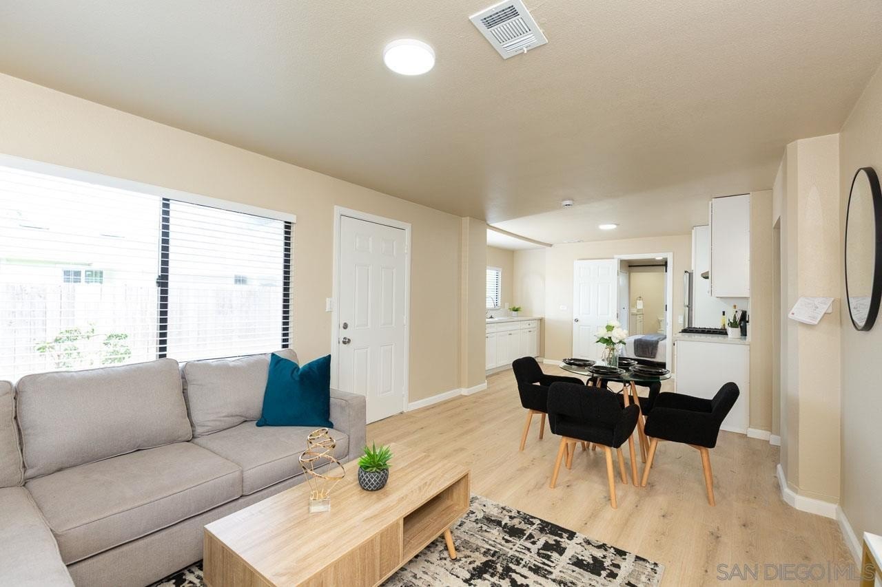 Escondido, California, 92025, United States, 3 Bedrooms Bedrooms, ,2 BathroomsBathrooms,Residential,For Sale,1794262