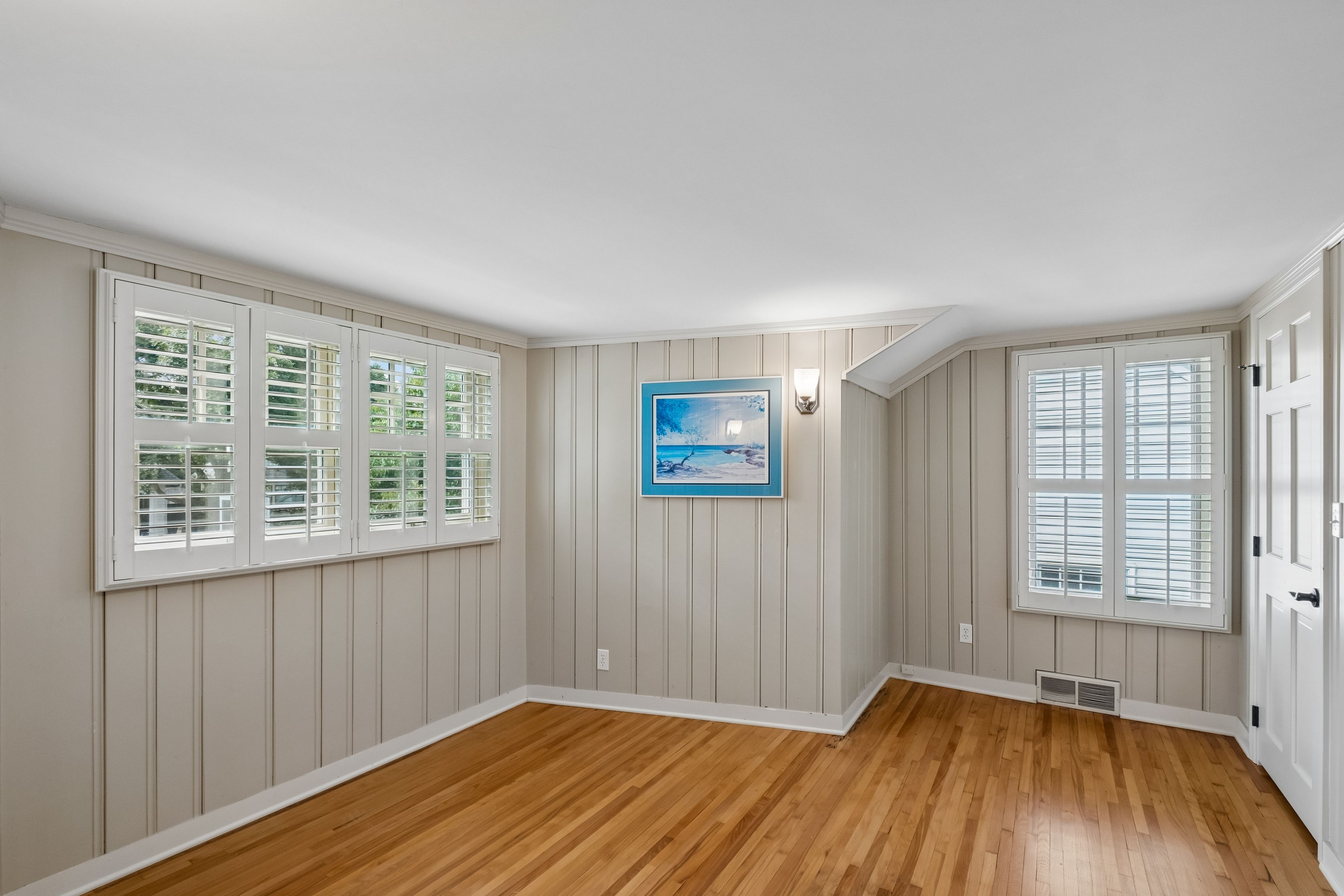  Timeless Colonial Along Minnehaha Creek - 物件實景