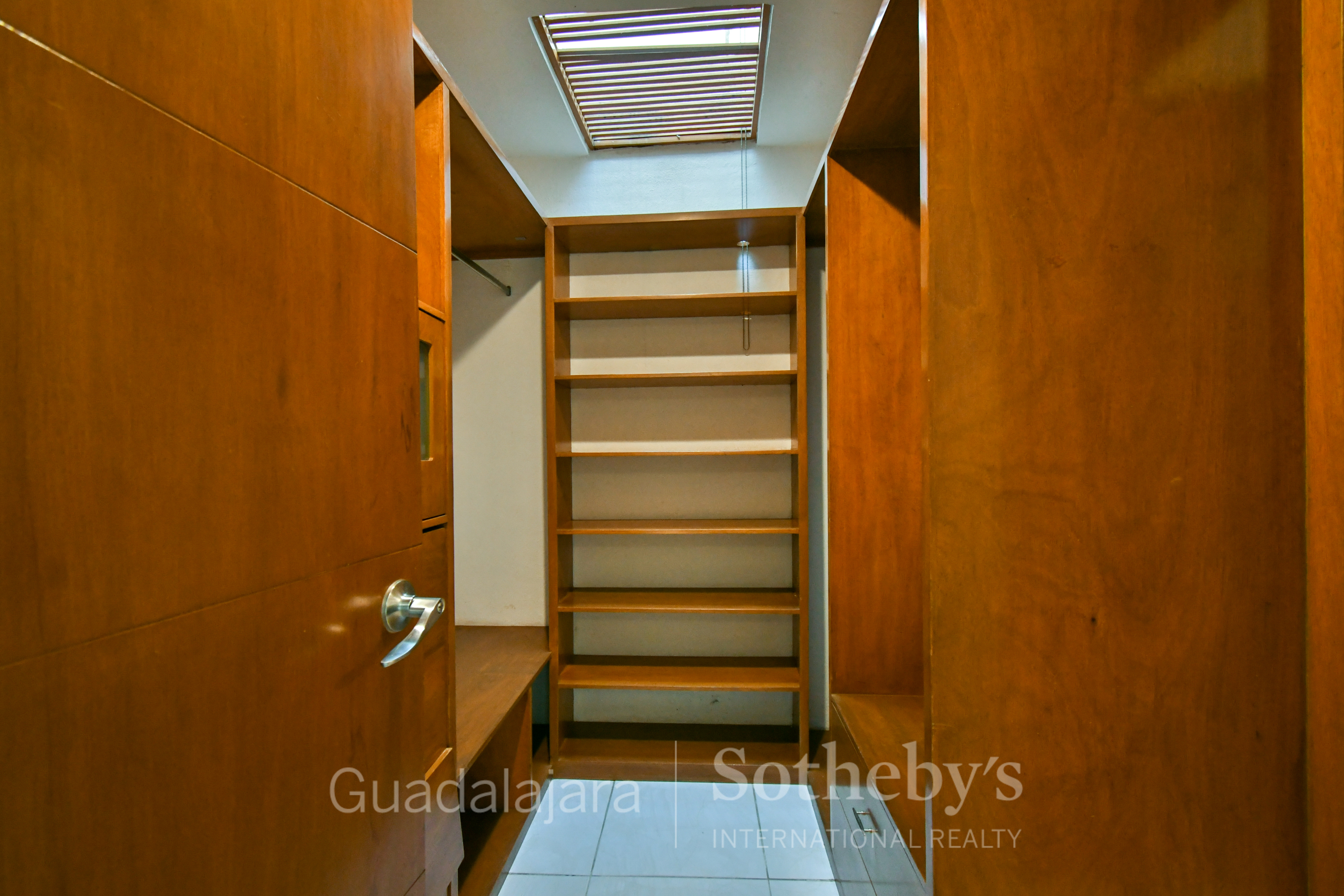 Casa duplex en condominio Puerta del Valle en venta - 物件實景