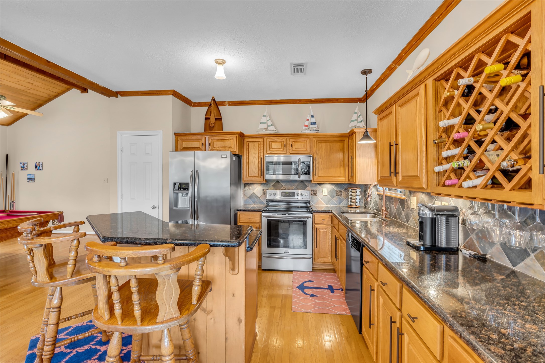  33 Harbour Point Circle - 物件實景