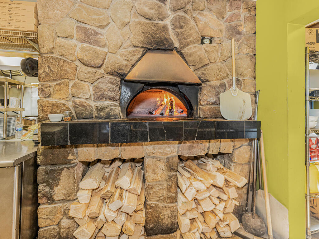 Middletown, New York, 12406, United States, ,1 BathroomBathrooms,Residential,For Sale,1976639