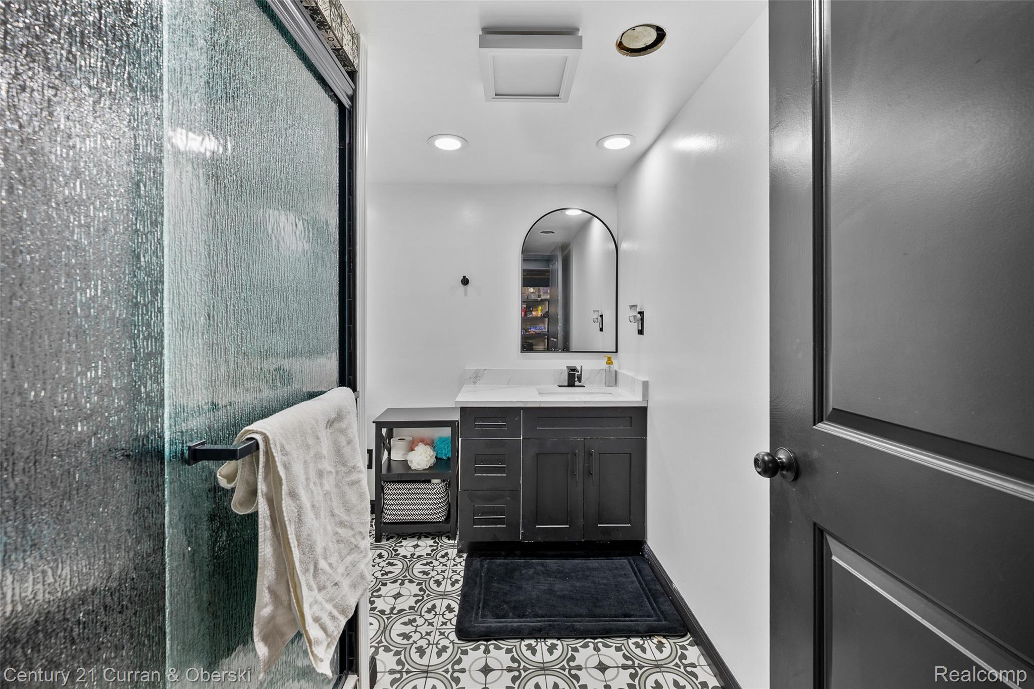 Dearborn Heights, Michigan, 48127, United States, 4 Bedrooms Bedrooms, ,4 BathroomsBathrooms,Residential,For Sale,1988554