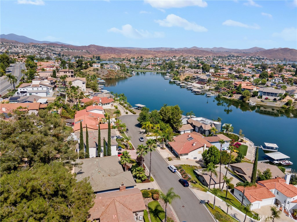 Canyon Lake, California, 92587, United States, 3 Bedrooms Bedrooms, ,2 BathroomsBathrooms,Residential,For Sale,1888203