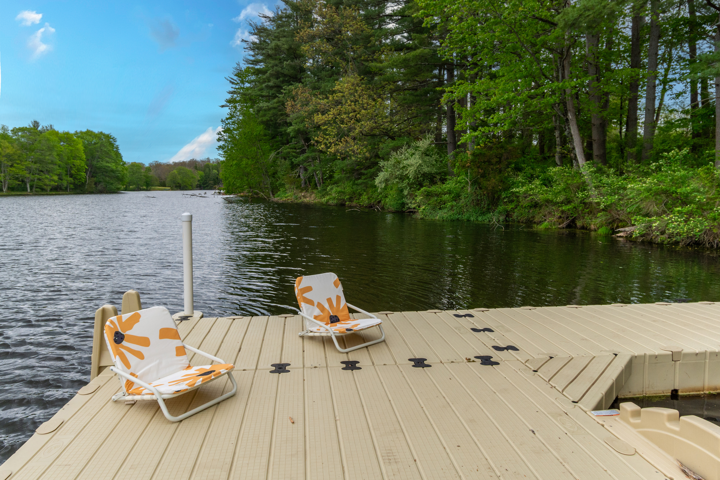  Lakeside Luxury on 44+ Acres - 物件實景