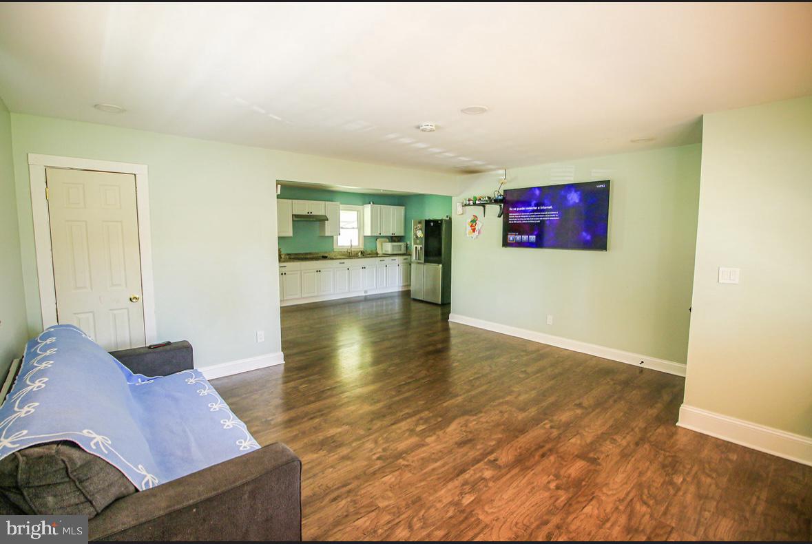 Annapolis, Maryland, 21409, United States, 5 Bedrooms Bedrooms, ,2 BathroomsBathrooms,Residential,For Sale,1891353