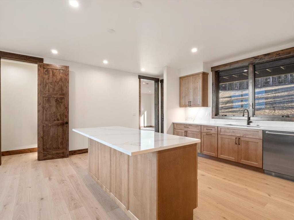 BRECKENRIDGE, Colorado, 80424, United States, 4 Bedrooms Bedrooms, ,4 BathroomsBathrooms,Residential,For Sale,1992963