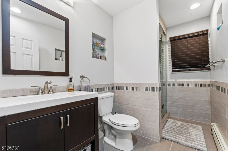 Dunellen Boro, New Jersey, 08812, United States, 3 Bedrooms Bedrooms, ,2 BathroomsBathrooms,Residential,For Sale,1991151