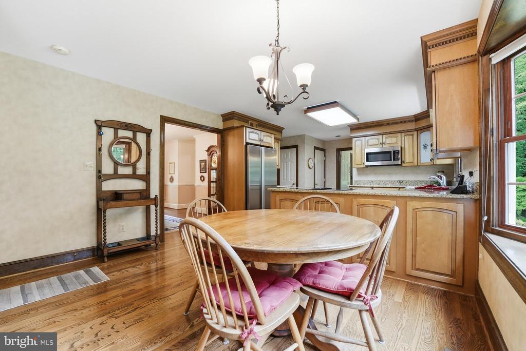 Warrenton, Virginia, 20187, United States, 4 Bedrooms Bedrooms, ,3 BathroomsBathrooms,Residential,For Sale,2048505