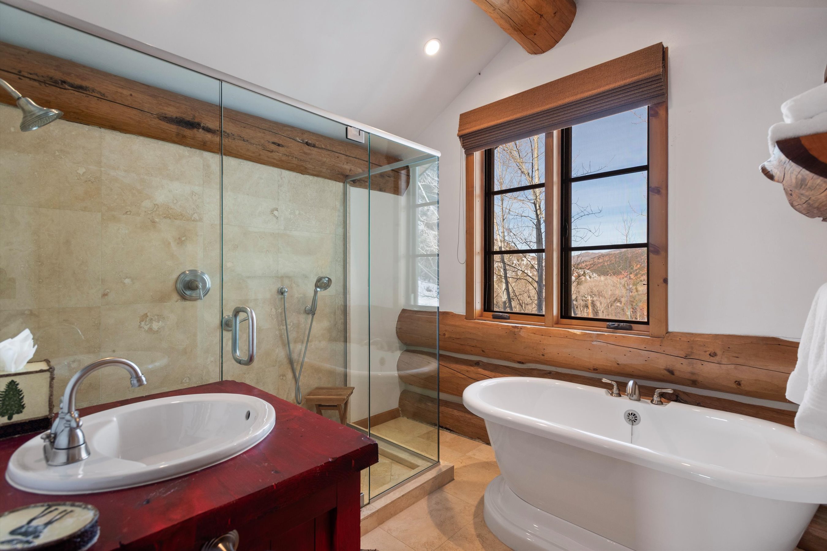  Timeless Log Home on 12+ Acres in Snowmass  Sweeping Mountain Views - 物件實景