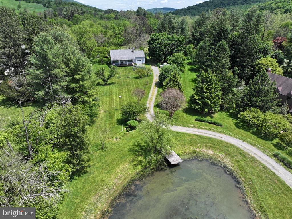 Linden, Virginia, 22642, United States, 5 Bedrooms Bedrooms, ,4 BathroomsBathrooms,Residential,For Sale,2037897