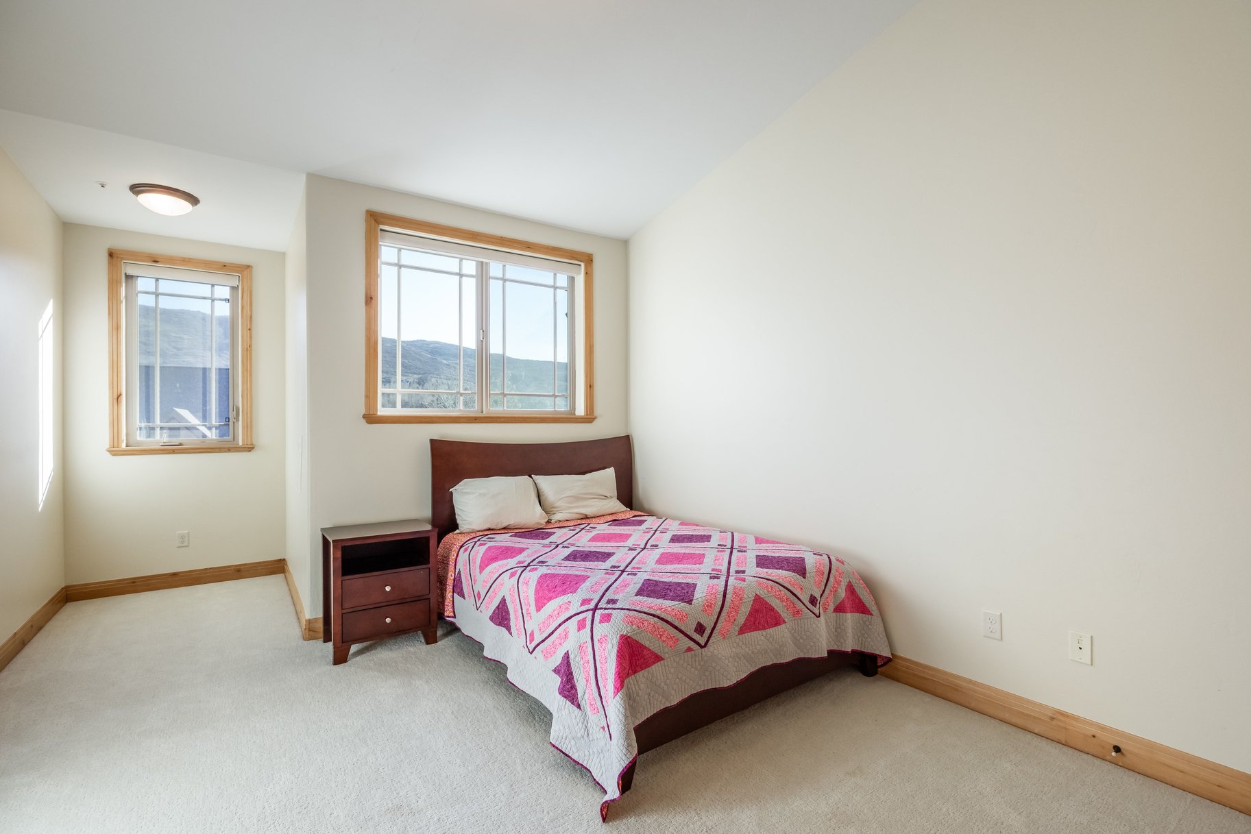  Modern Design Meets Alpine Charm in Jeremy Ranch - 物件實景