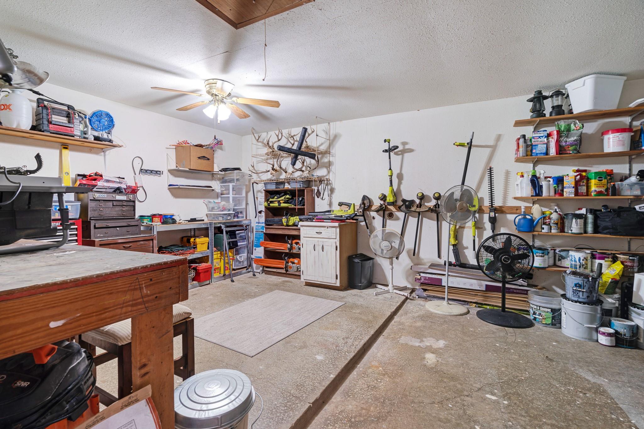 Powderly, Texas, 75473, United States, 3 Bedrooms Bedrooms, ,3 BathroomsBathrooms,Residential,For Sale,1976558