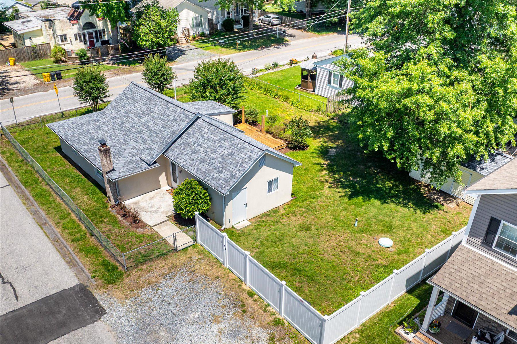  851 Selby Boulevard, Edgewater, MD, 21037 - 物件實景