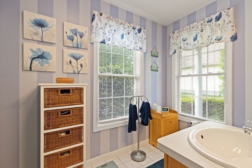 Easton, Massachusetts, 02375, United States, 3 Bedrooms Bedrooms, ,2 BathroomsBathrooms,Residential,For Sale,1838862