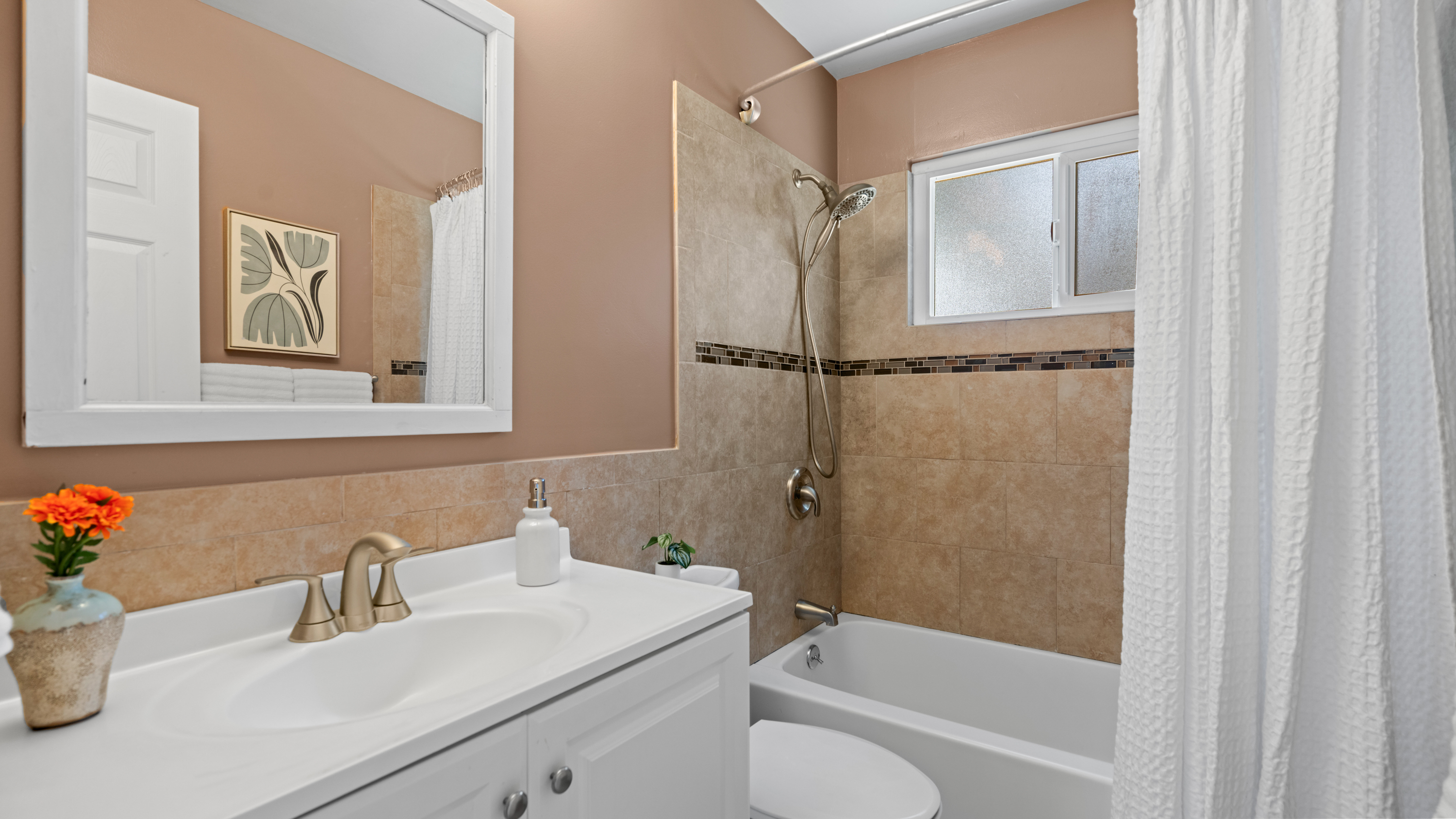  Turnkey Modern Rancher in Novato’s Desirable President’s Area - 物件實景