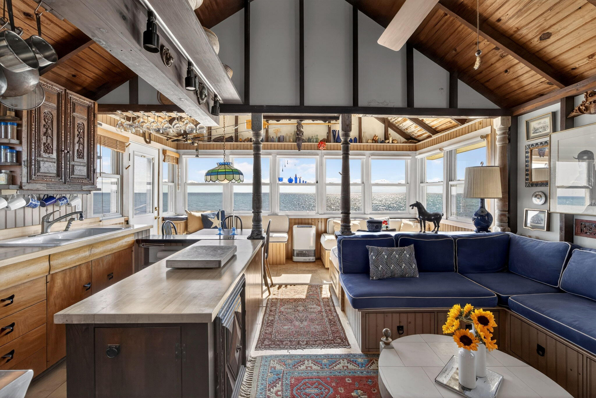  North Truro Beachfront Cottage with Private Bay Access - 物件實景