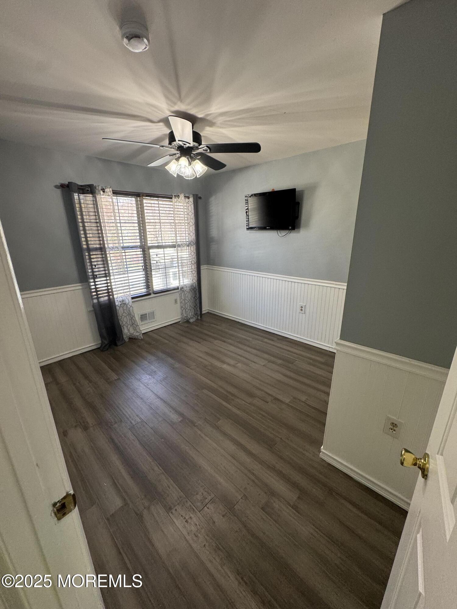 Howell, New Jersey, 07731, United States, 4 Bedrooms Bedrooms, ,3 BathroomsBathrooms,Residential,For Sale,1944889