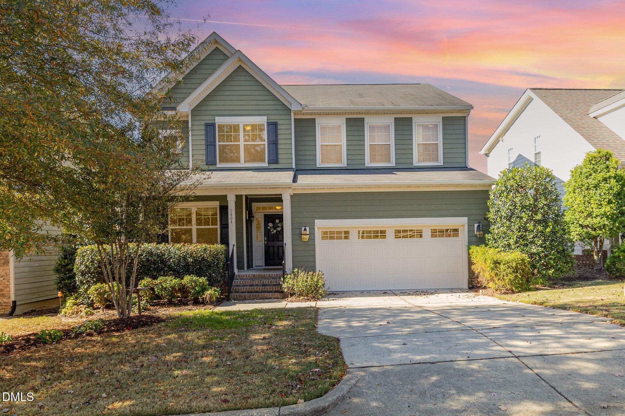 Apex, North Carolina, 27539, United States, 4 Bedrooms Bedrooms, ,3 BathroomsBathrooms,Residential,For Sale,1988359