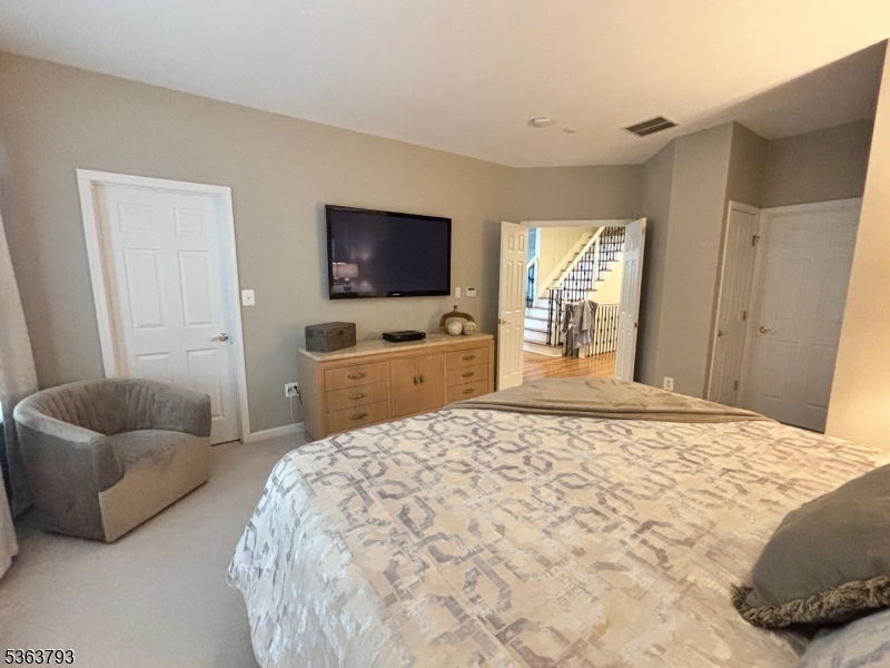 North Haledon Boro, New Jersey, 07508, United States, 4 Bedrooms Bedrooms, ,4 BathroomsBathrooms,Residential,For Sale,1866424
