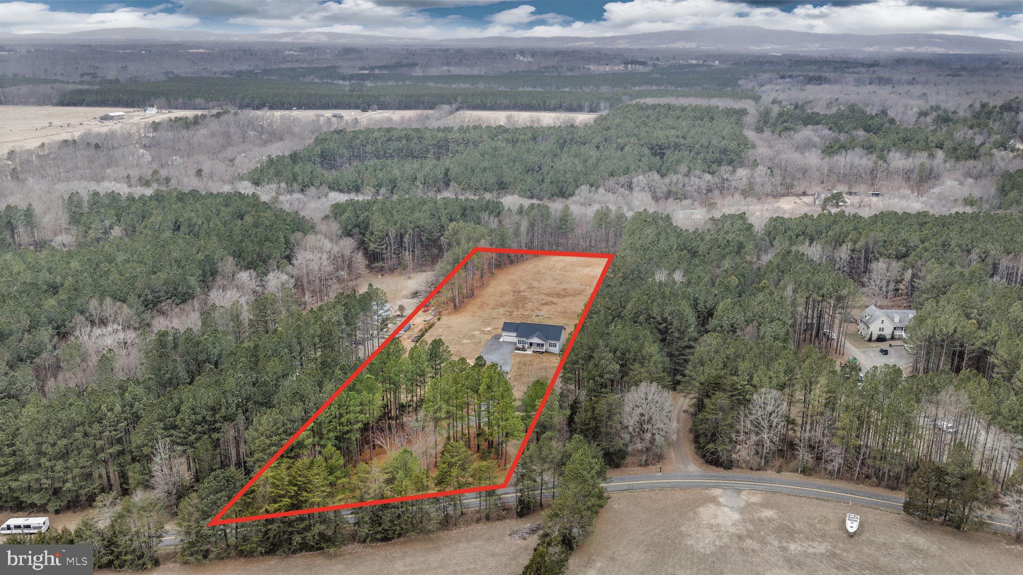 Unionville, Virginia, 22567, United States, 3 Bedrooms Bedrooms, ,2 BathroomsBathrooms,Residential,For Sale,2009103