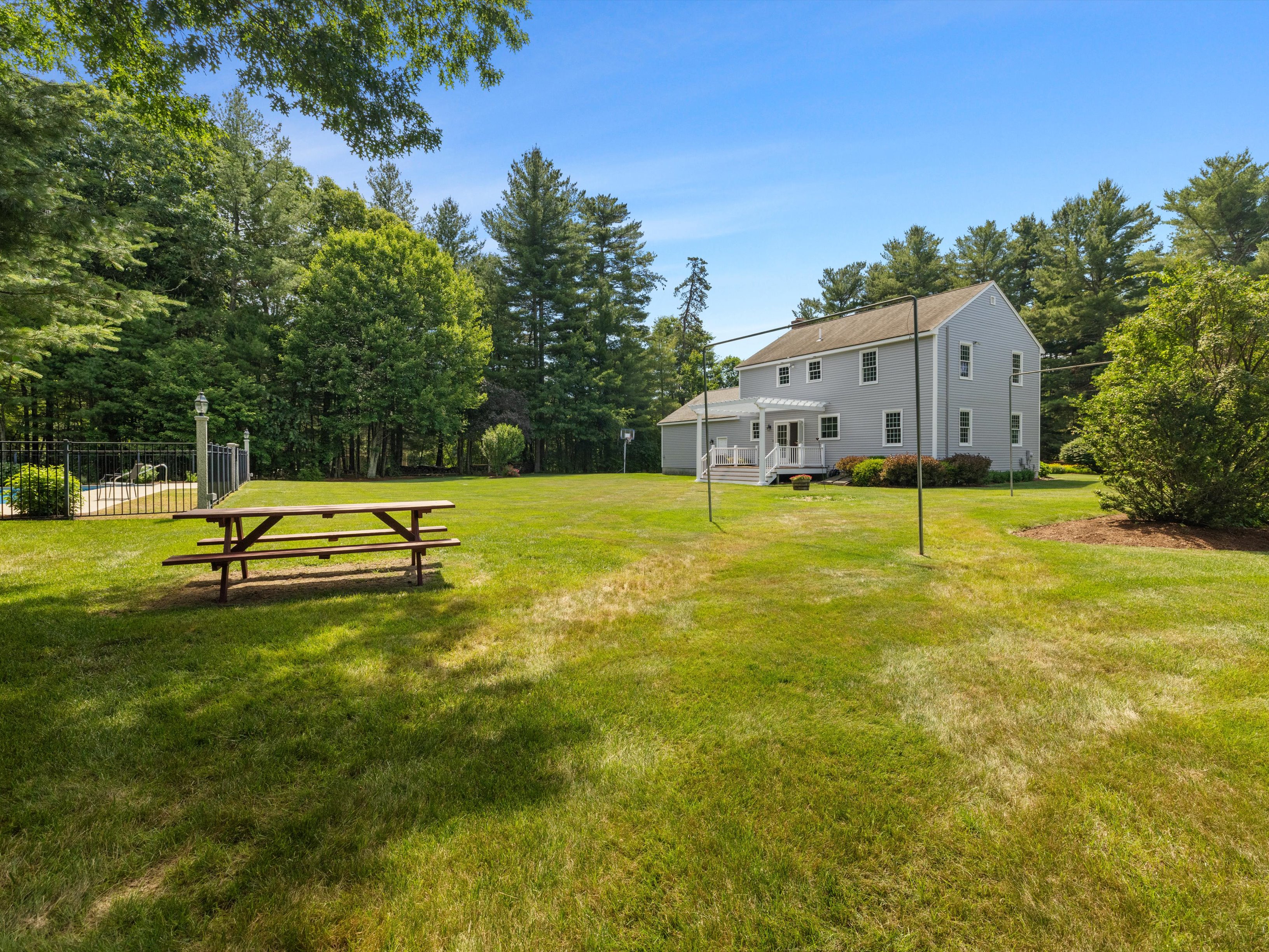  16 King Philip Path, Mendon, MA 01756 - 物件實景