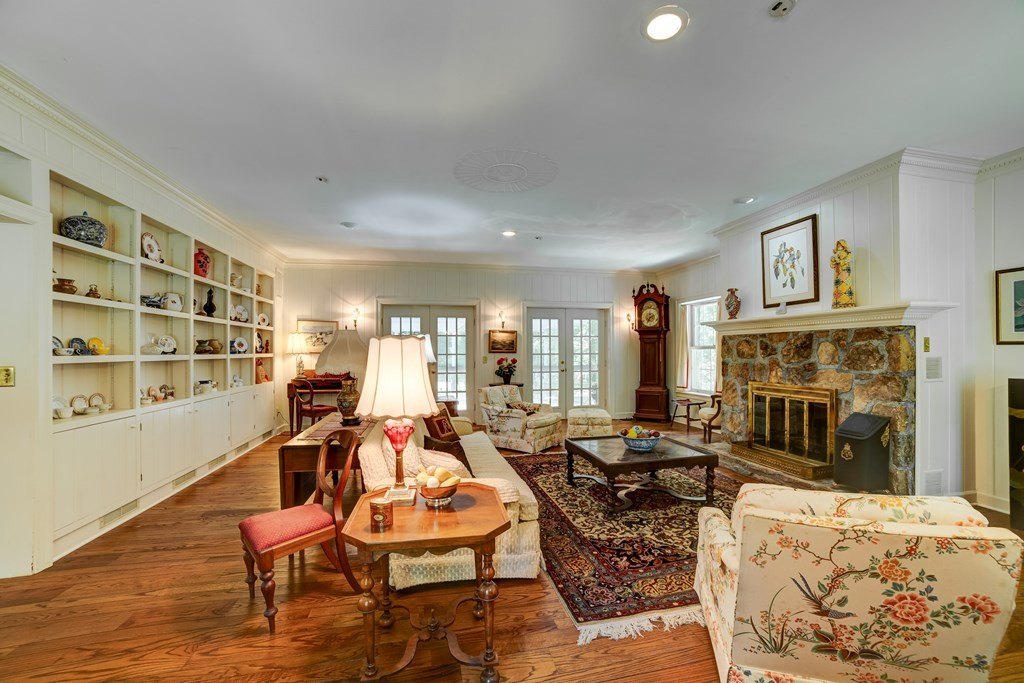 Hiawassee, Georgia, 30546, United States, 3 Bedrooms Bedrooms, ,4 BathroomsBathrooms,Residential,For Sale,1981335