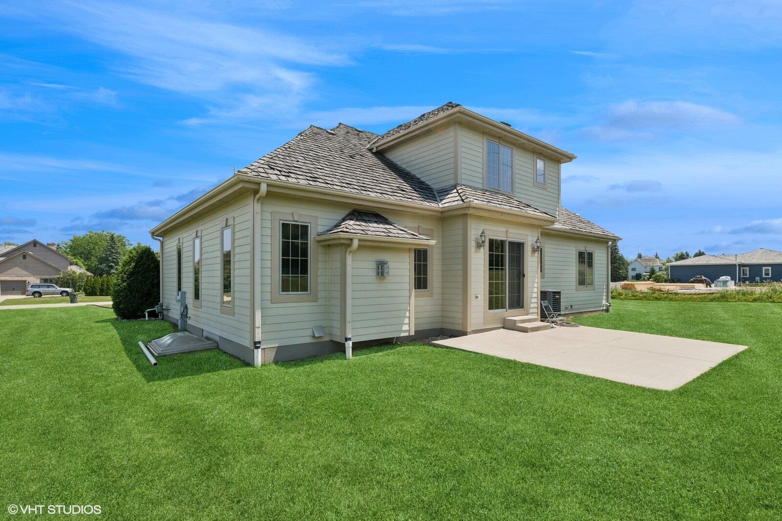 Caledonia, Wisconsin, 53126, United States, 4 Bedrooms Bedrooms, ,3 BathroomsBathrooms,Residential,For Sale,1882990