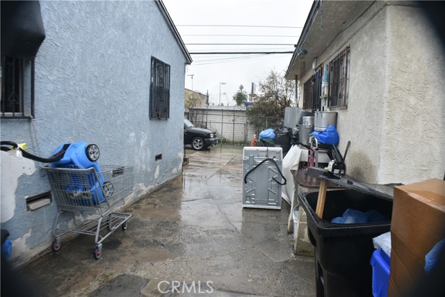 Los Angeles, California, 90063, United States, 5 Bedrooms Bedrooms, ,Residential,For Sale,2012354