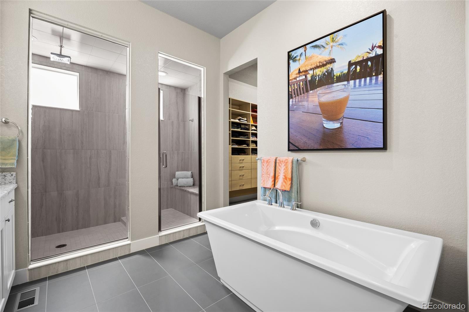 Aurora, Colorado, 80016, United States, 4 Bedrooms Bedrooms, ,2 BathroomsBathrooms,Residential,For Sale,1837023