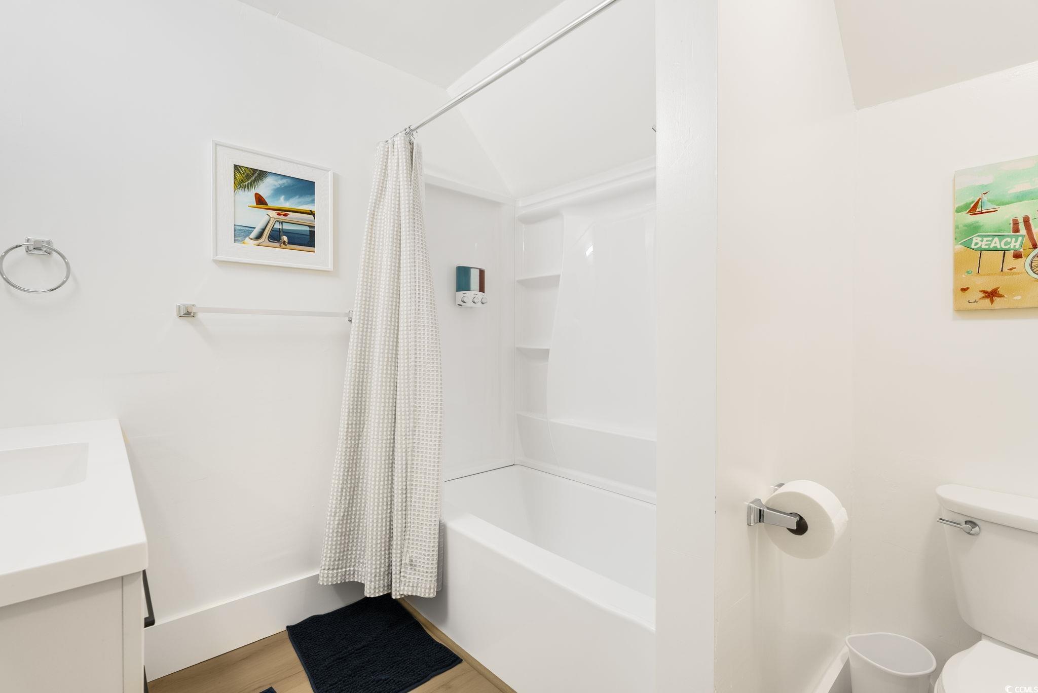 North Myrtle Beach, South Carolina, 29582, United States, 6 Bedrooms Bedrooms, ,4 BathroomsBathrooms,Residential,For Sale,1979698