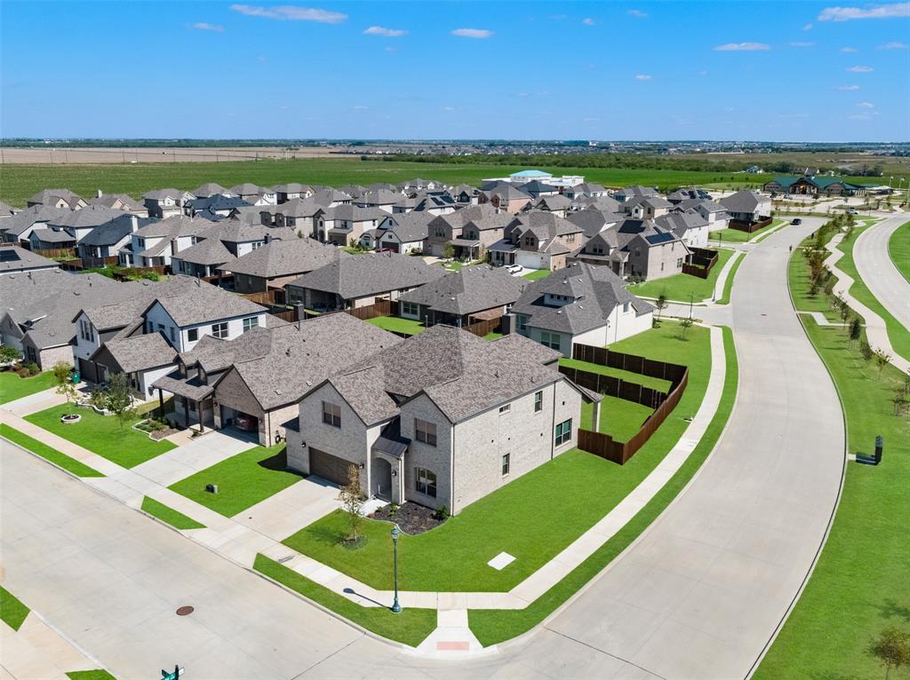 Celina, Texas, 75009, United States, 4 Bedrooms Bedrooms, ,4 BathroomsBathrooms,Residential,For Sale,1933186