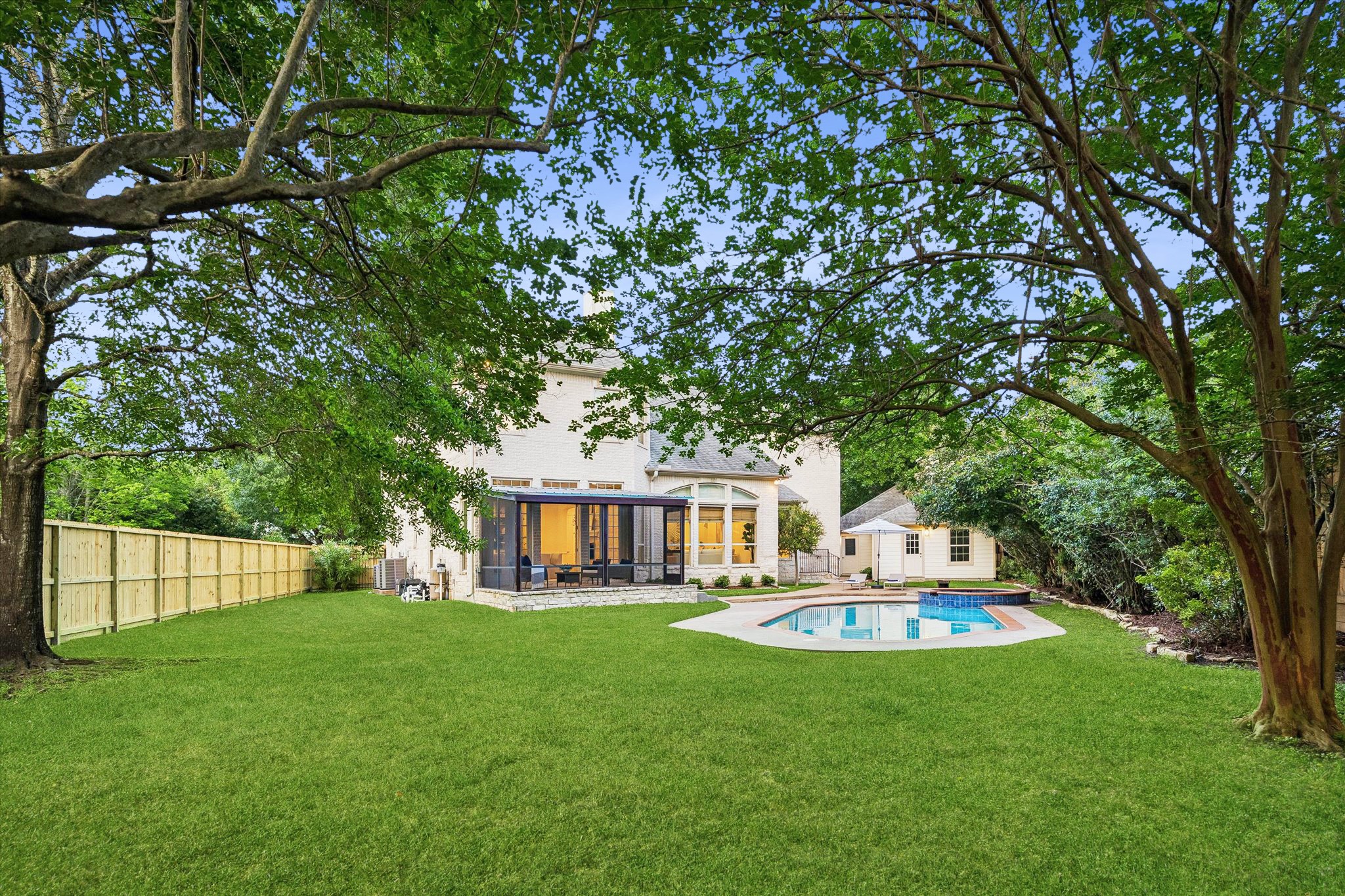  814 Atwell Street - 物件實景