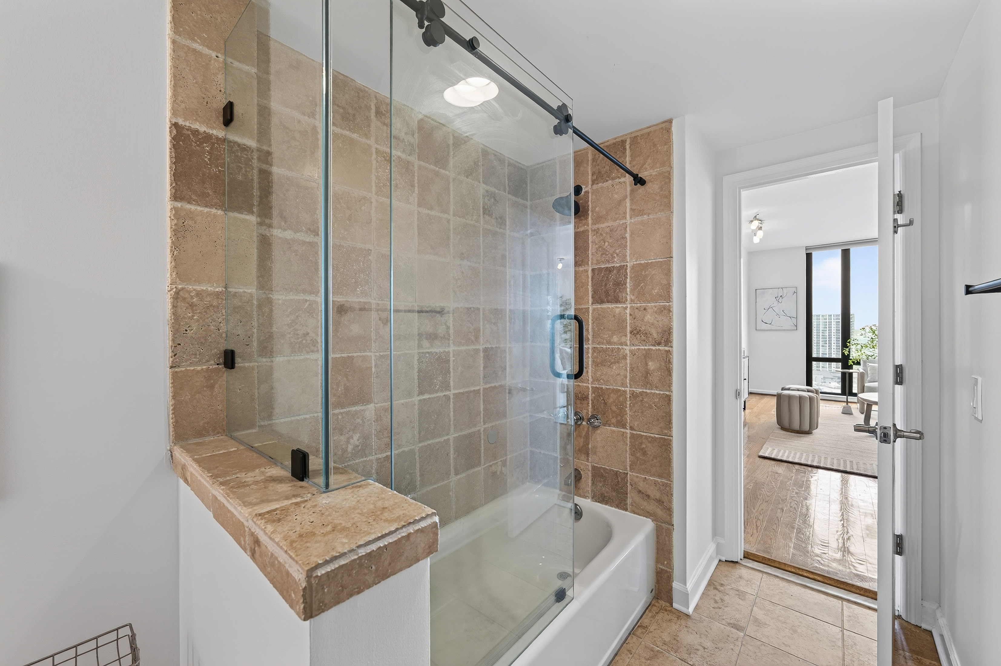  Welcome to Unit 2150 at The Oaks at Buckhead - 物件實景