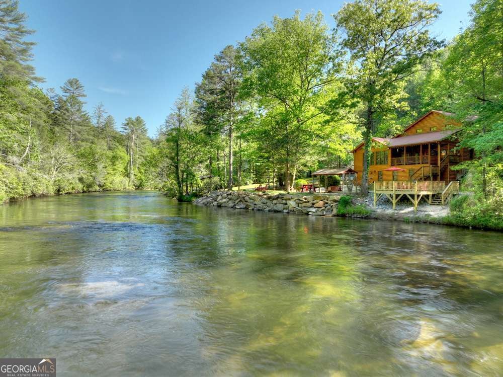 Blue Ridge, Georgia, 30513, United States, 4 Bedrooms Bedrooms, ,3 BathroomsBathrooms,Residential,For Sale,1858936